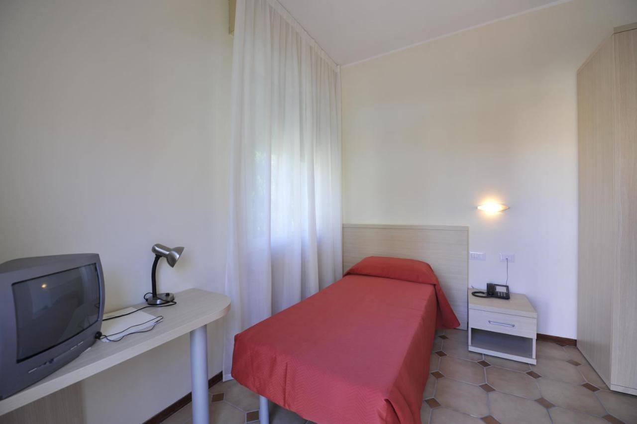 Hotel Villa San Giuseppe サン・バルトロメーオ・アル・マーレ 部屋 写真