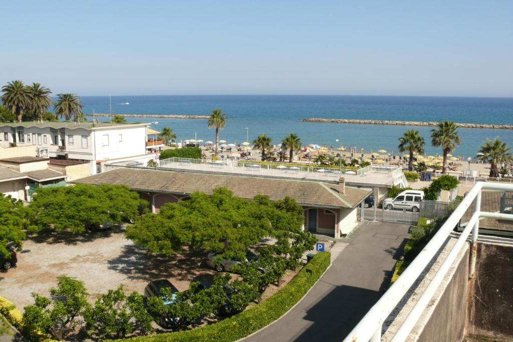 Hotel Villa San Giuseppe サン・バルトロメーオ・アル・マーレ エクステリア 写真
